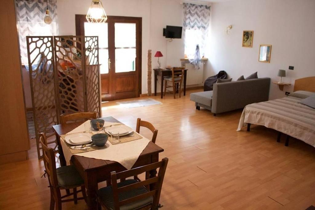 Bamboo Hous - Agriturismo Finilon Apartment Castelnuovo del Garda Ngoại thất bức ảnh